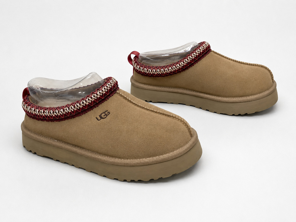 UGG Tasman II NWT slippers - Picture 2 of 4